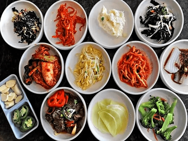 Korean table manners