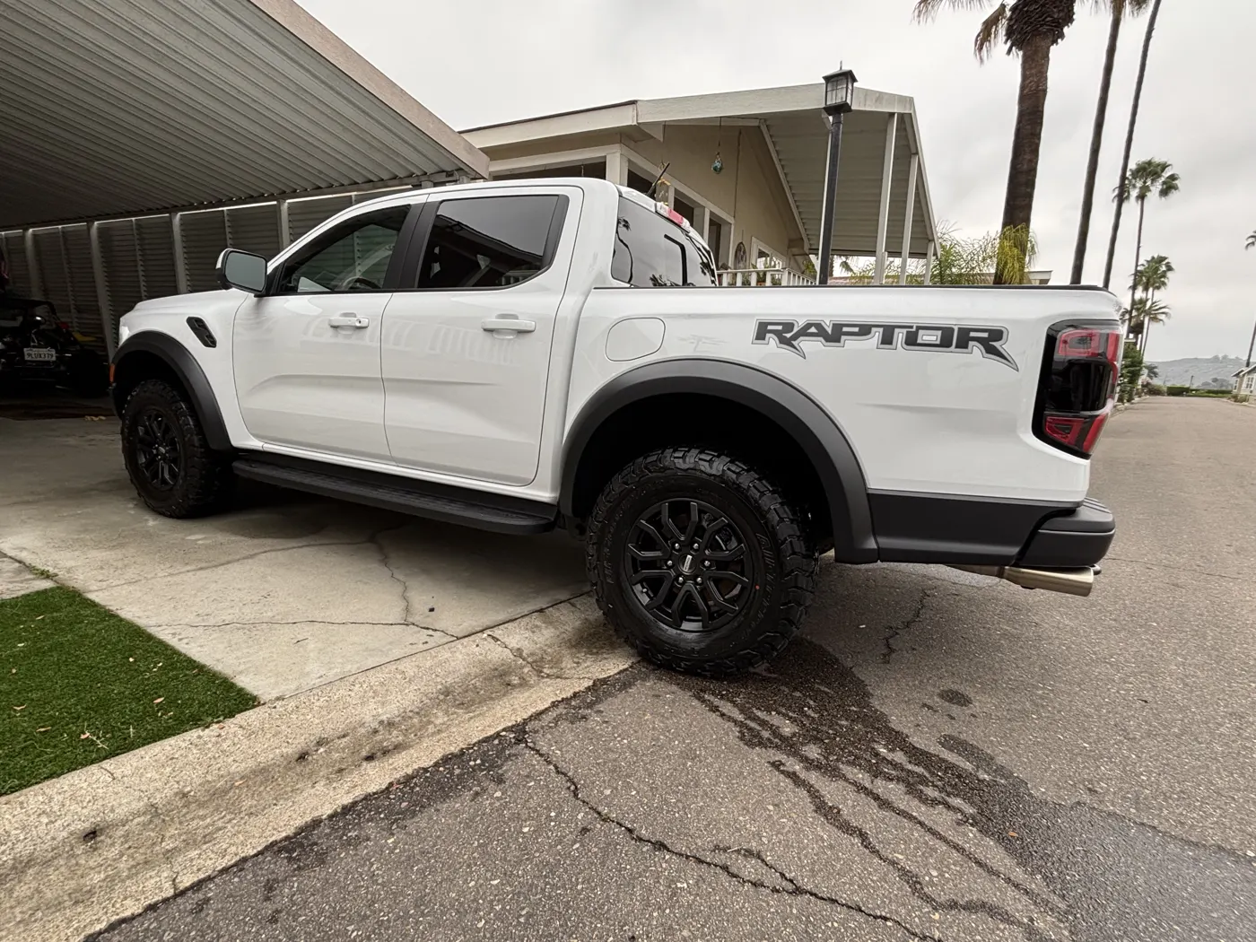 Ride N' Shine detailed Ford Raptor after cleaning