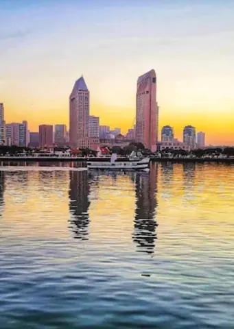 Mobile detailing service in Downtown San Diego, California