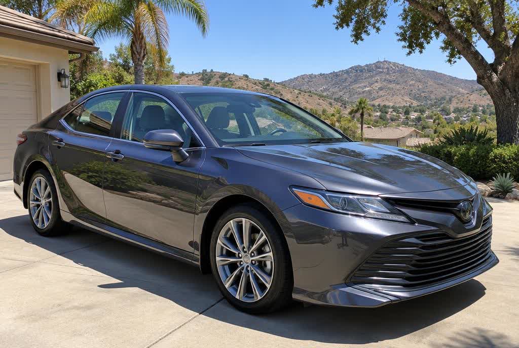 Mobile car detailing El Cajon CA — detailed car in a driveway
